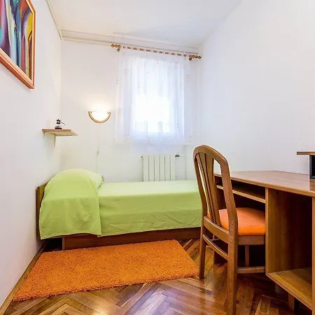Apartment Aurora